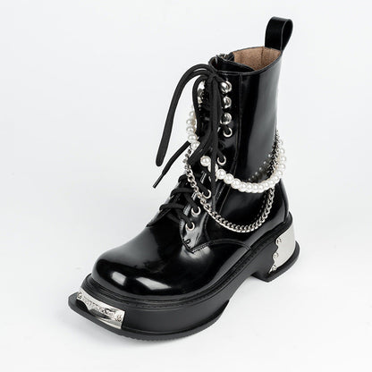 Elegantly Styled Boots for Everyday Wear