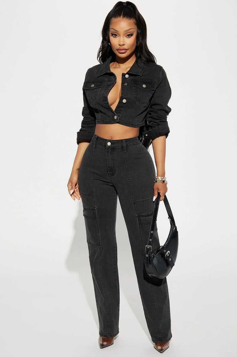 Gracefully Styled Garment for Any Occasion