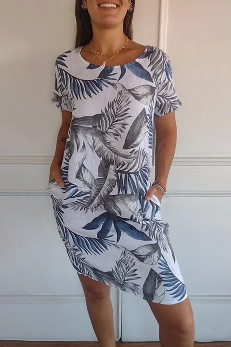 Sophisticated Dress with a Clean Classic Look