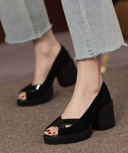 A Vintage Style Heels with Delicate Timeless Details