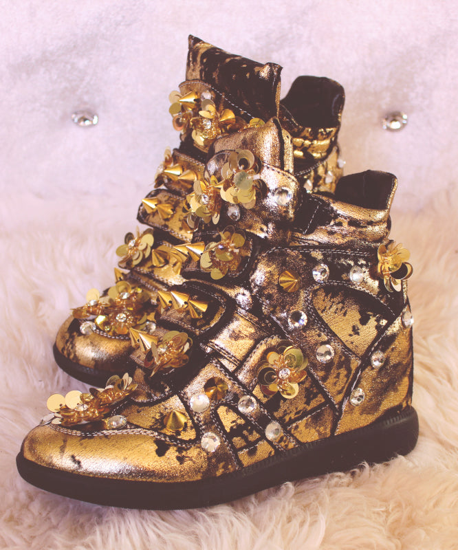 Classic Vintage Boots with a Flattering Fit