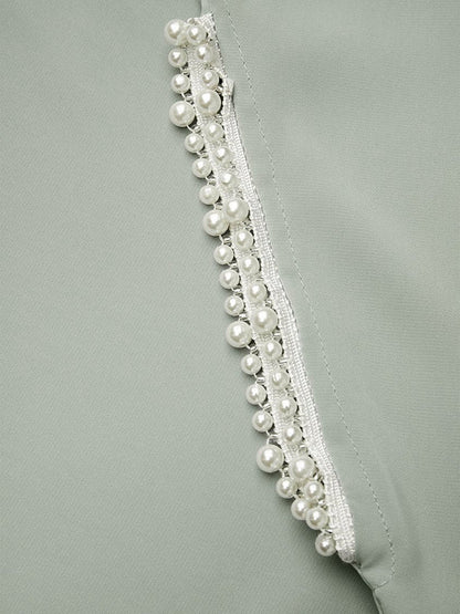 Classic Vintage Blouse with a Flattering Fit