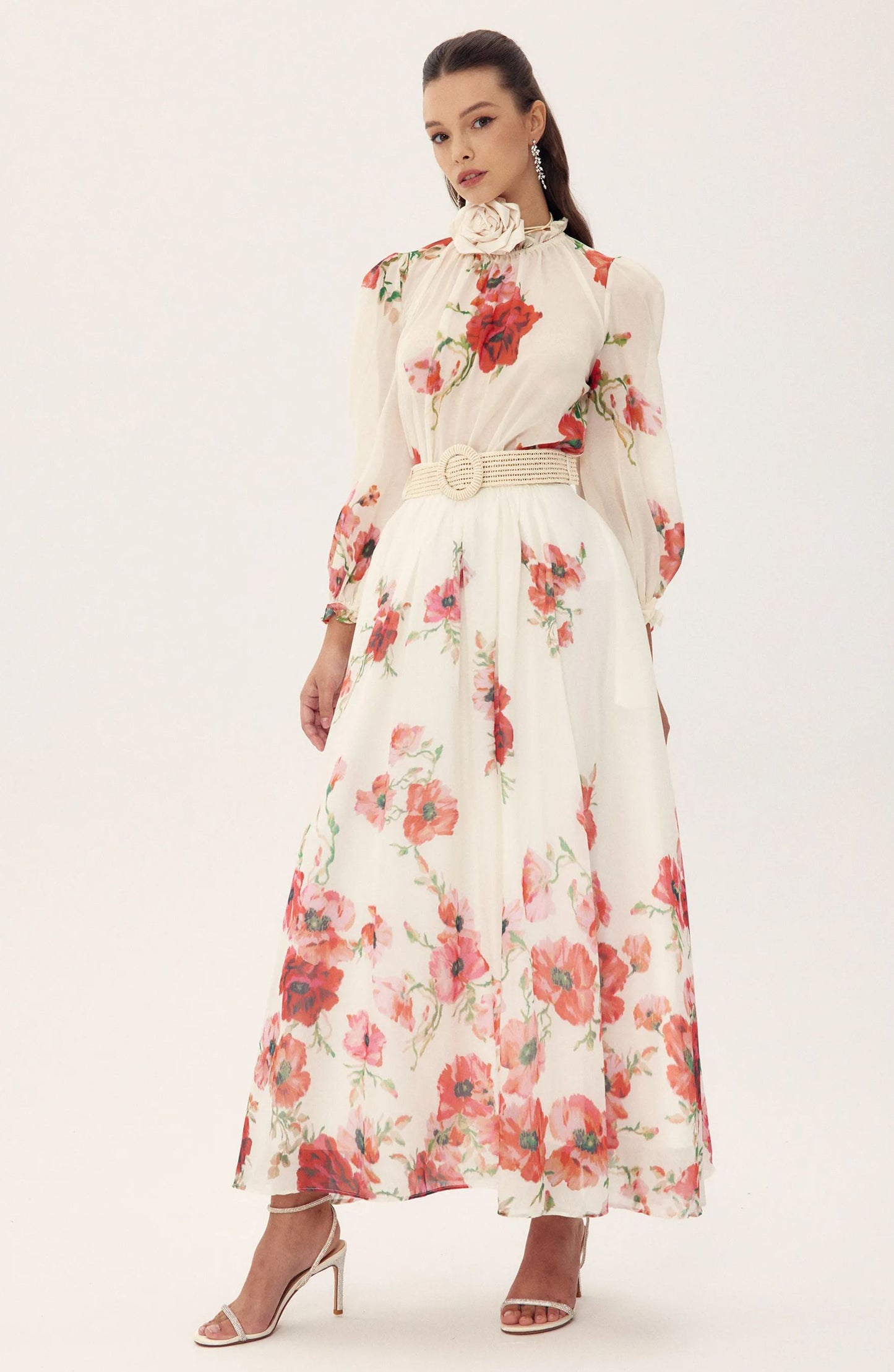 Well Tailored Garment with a Graceful Silhouette