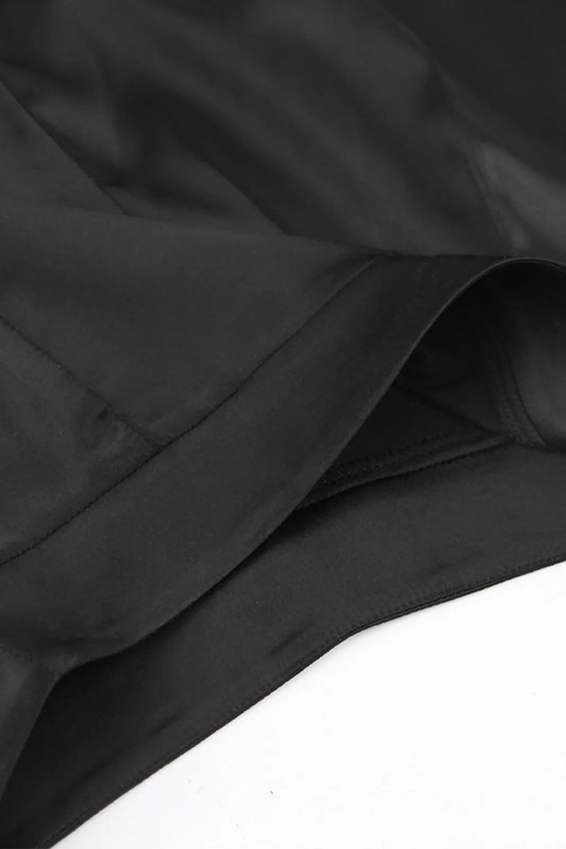 Well Tailored Pants with a Graceful Silhouette