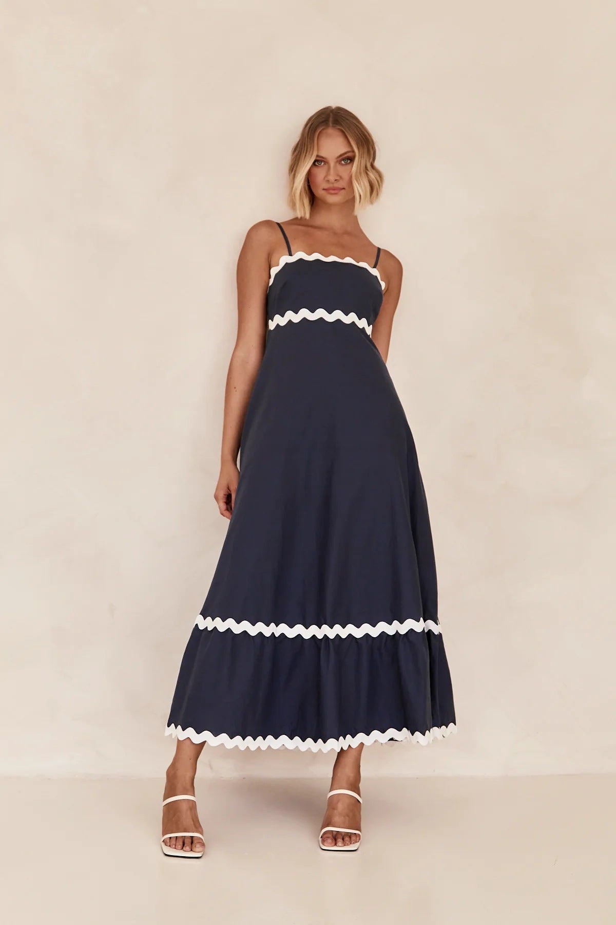 Classic Vintage & Enduringly Stylish Dress