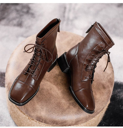 Polished Boots with an Effortless Classic Look