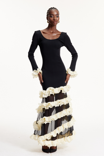 Beautifully Crafted Dress in a Classic Style