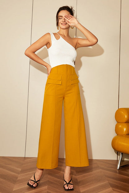 Polished Top with an Effortless Classic Look