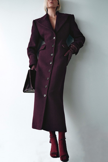 Beautifully Finished Coat in a Timeless Design
