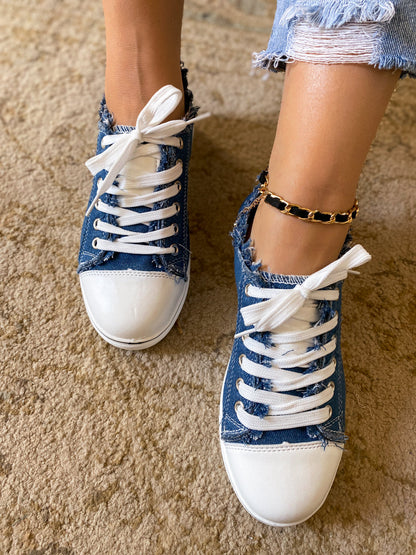 Elegantly Styled Sneakers for Everyday Wear