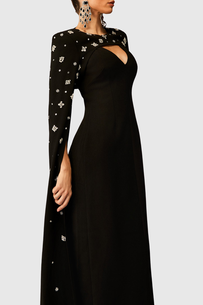 Gracefully Styled Dress for Any Occasion