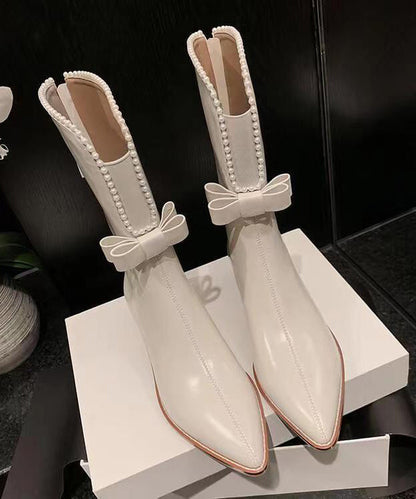 Beautifully Finished Boots in a Timeless Design