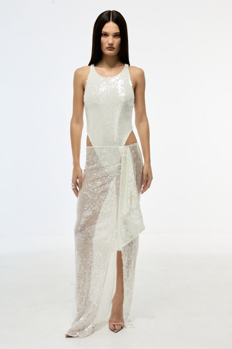 Effortlessly Elegant Garment with a Timeless Design