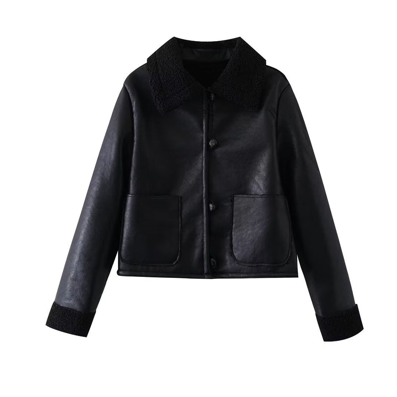 Beautifully Finished Coat in a Timeless Design