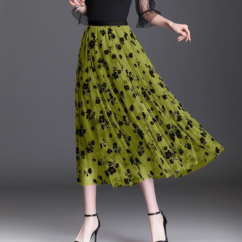 Effortlessly Elegant Garment with a Timeless Design