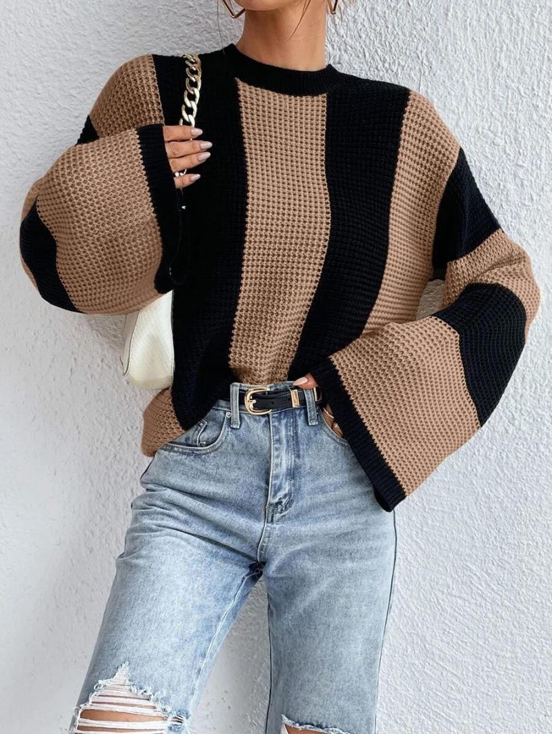 Elegantly Styled Sweater for Everyday Wear
