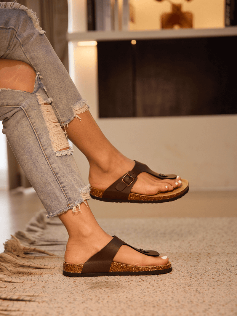 Sophisticated Garment with a Clean Classic Look