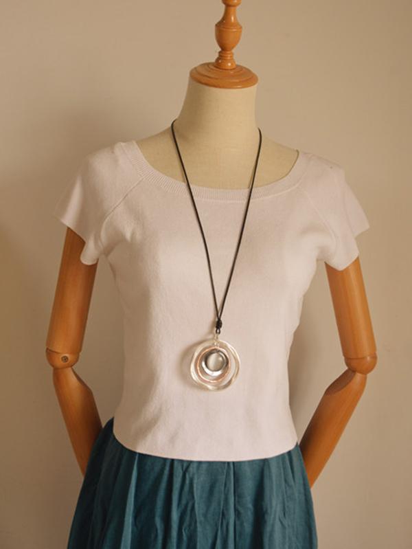 Sophisticated Garment with a Clean Classic Look