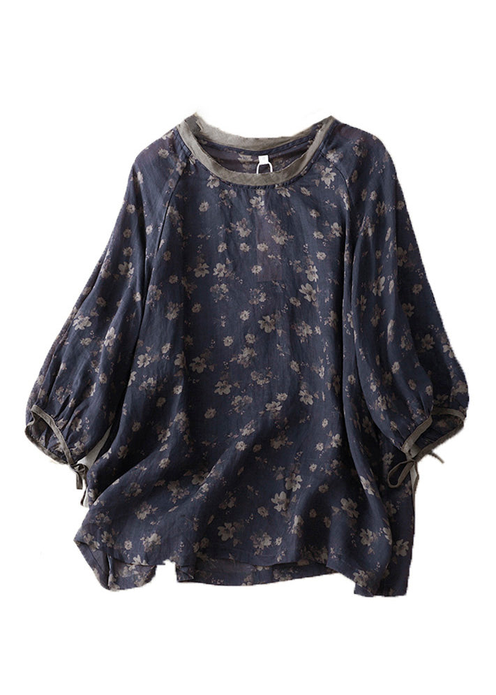 Effortlessly Elegant Top with a Timeless Design