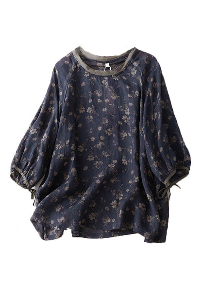 Effortlessly Elegant Top with a Timeless Design