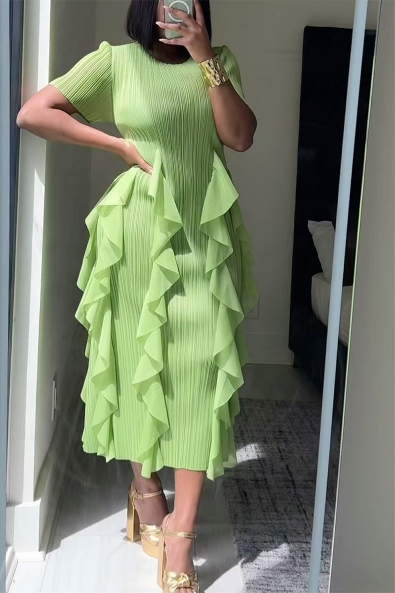 Gracefully Styled Dress for Any Occasion