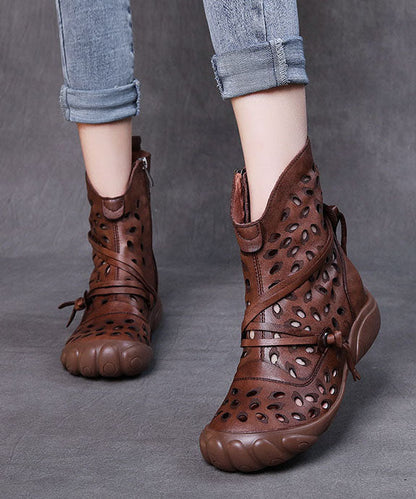 Well Tailored Boots with a Graceful Silhouette