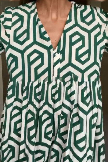 Sophisticated Dress with a Clean Classic Look