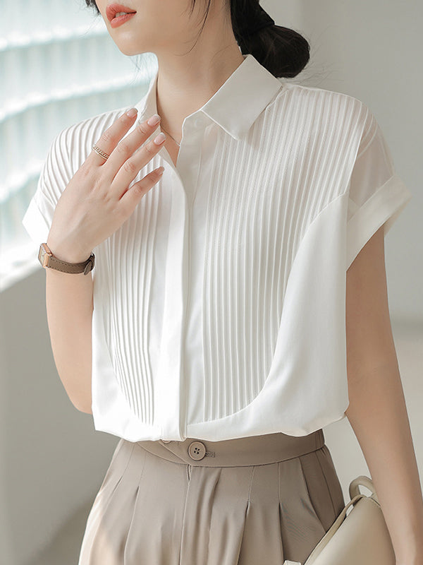 Effortlessly Elegant Blouse with a Timeless Design