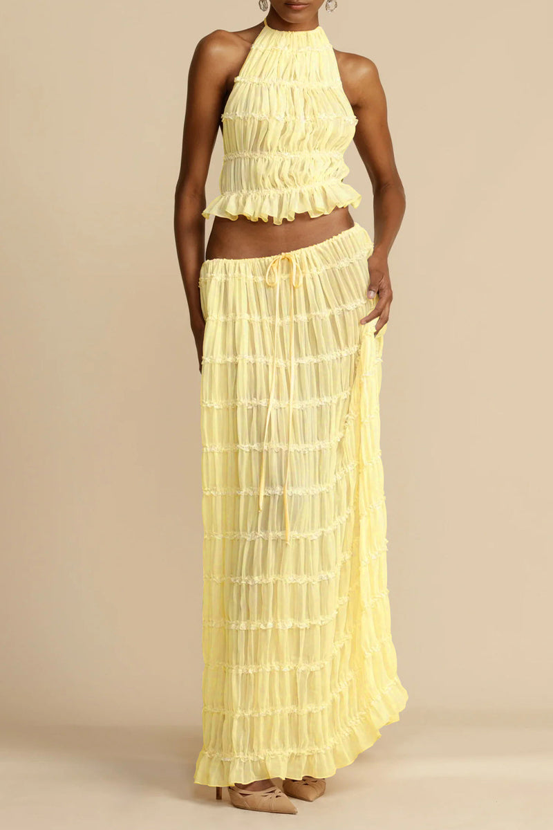 Gracefully Styled Garment for Any Occasion
