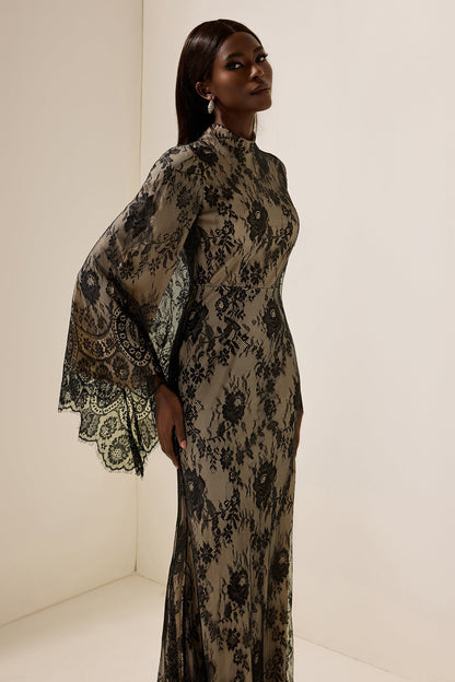 Classic Vintage Dress with a Flattering Fit