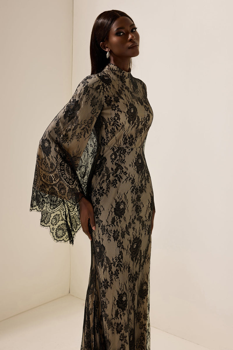 Classic Vintage Dress with a Flattering Fit