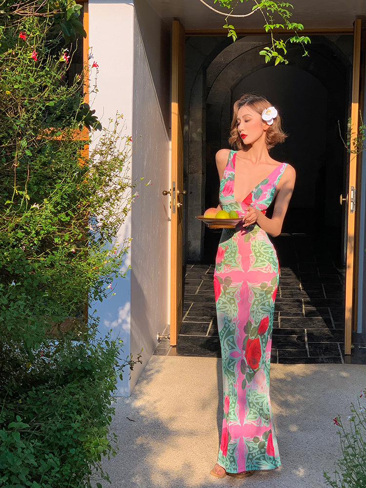Classic Vintage & Enduringly Stylish Dress