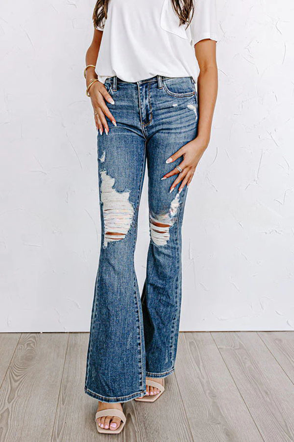 Sophisticated Garment with a Clean Classic Look