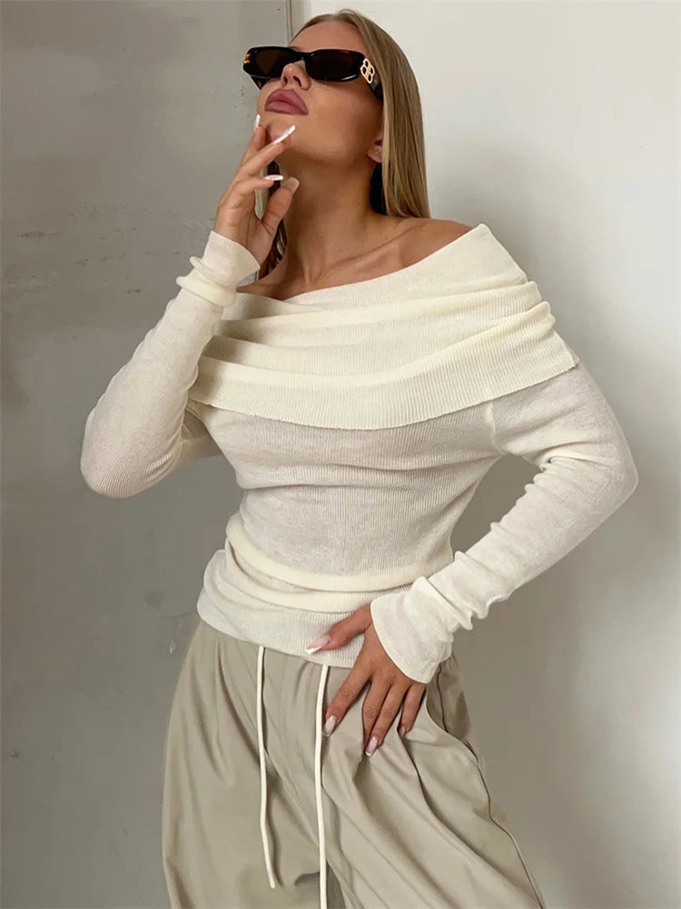 Effortlessly Elegant Sweater with a Timeless Design
