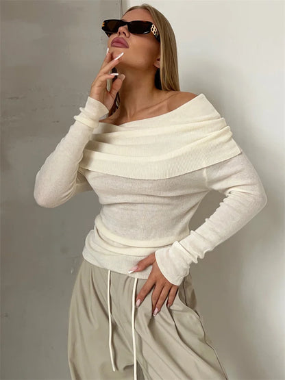 Effortlessly Elegant Sweater with a Timeless Design