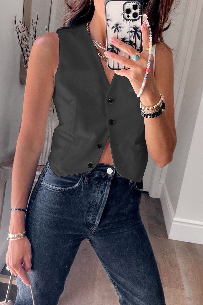 Classic Vintage Top with a Flattering Fit