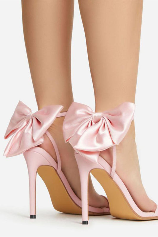 Polished Heels with an Effortless Classic Look