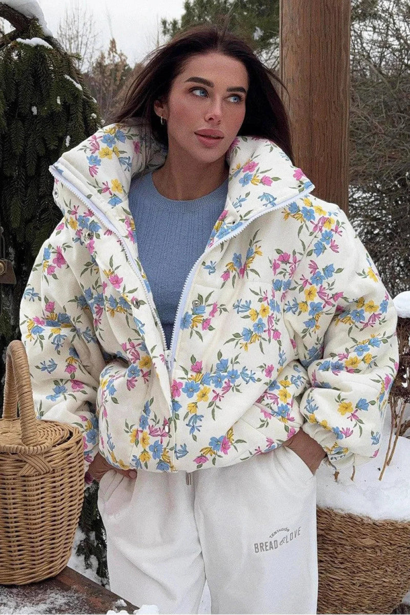 Effortlessly Elegant Coat with a Timeless Design