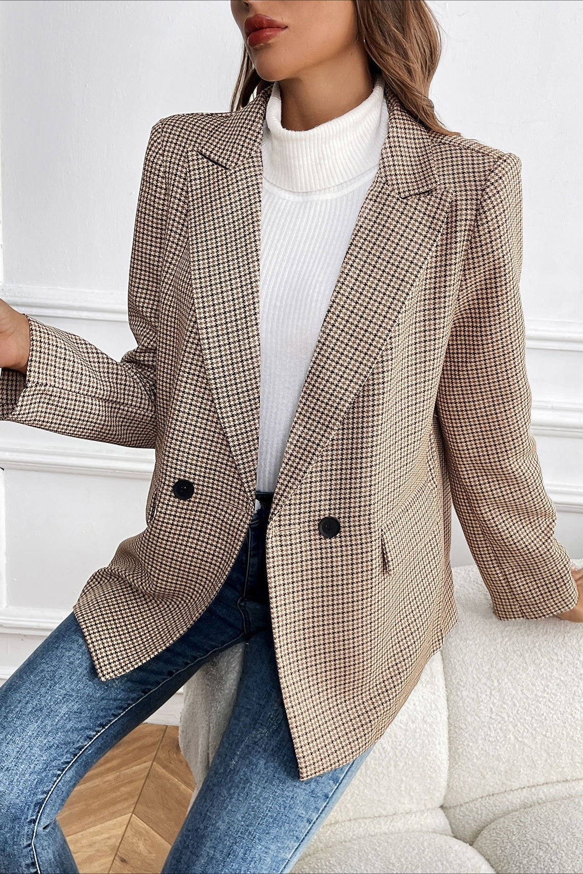 Beautifully Finished Garment in a Timeless Design