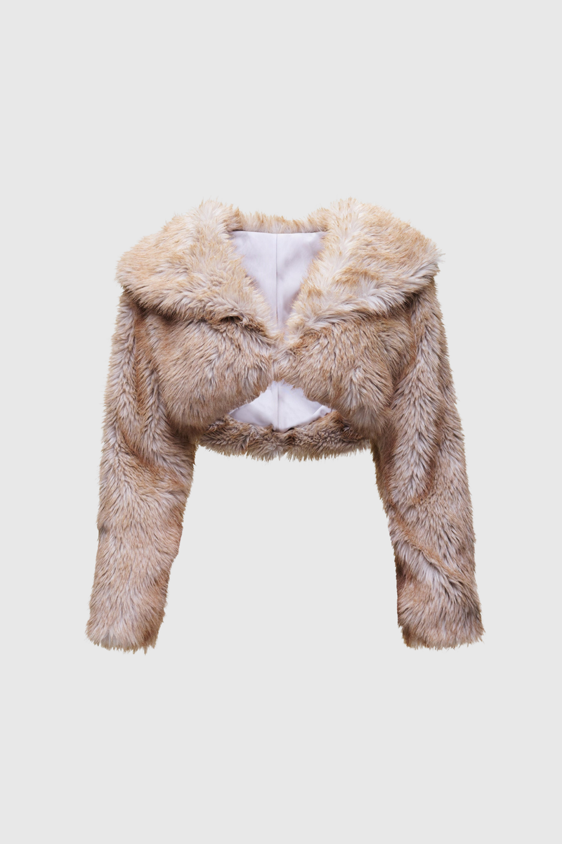 Effortlessly Elegant Pants with a Timeless Design