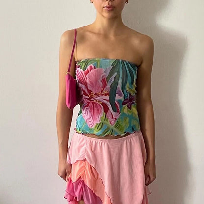 Effortlessly Elegant Top with a Timeless Design