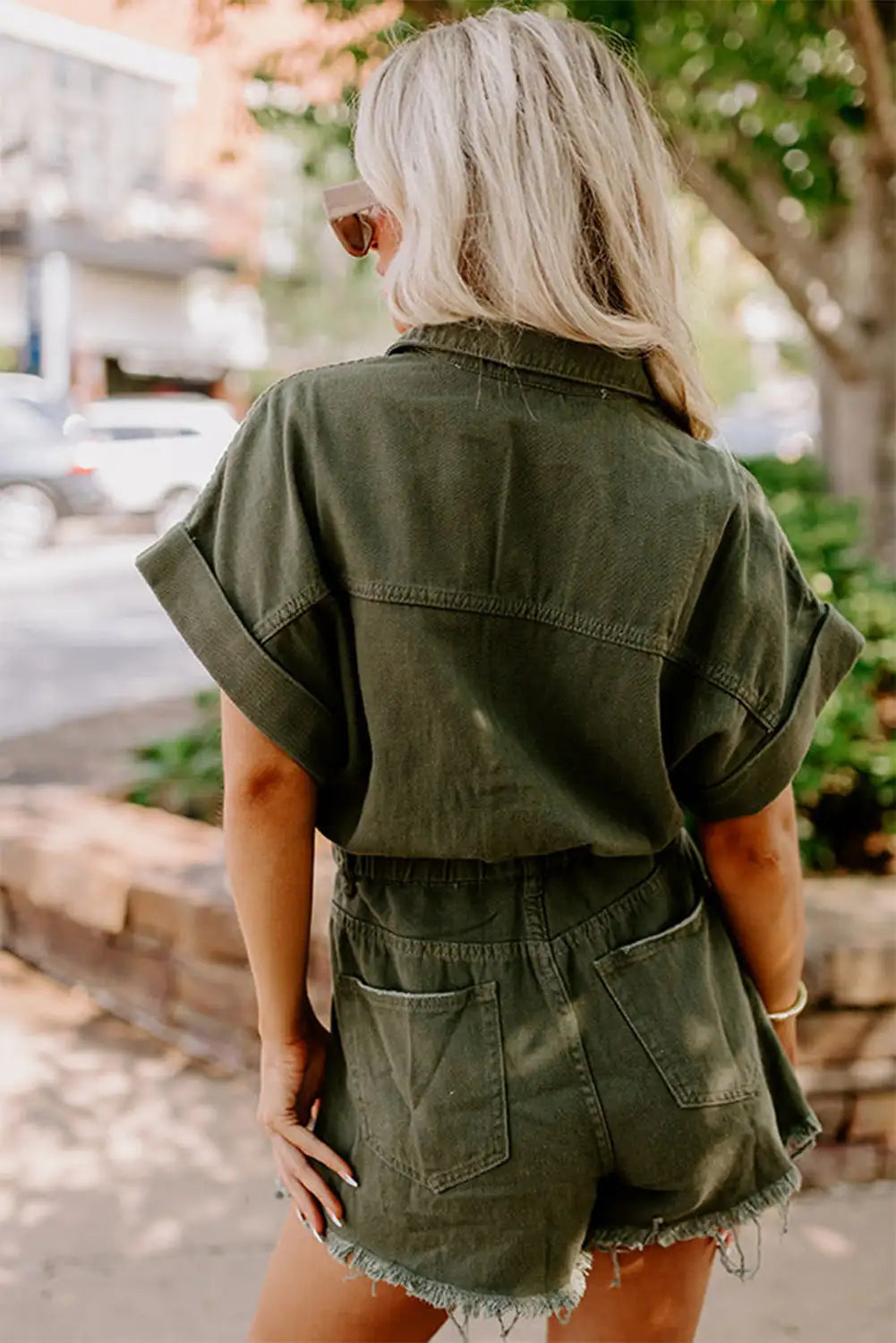 Well Tailored Garment with a Graceful Silhouette