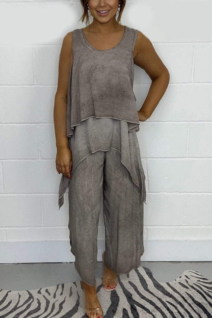 Light khaki