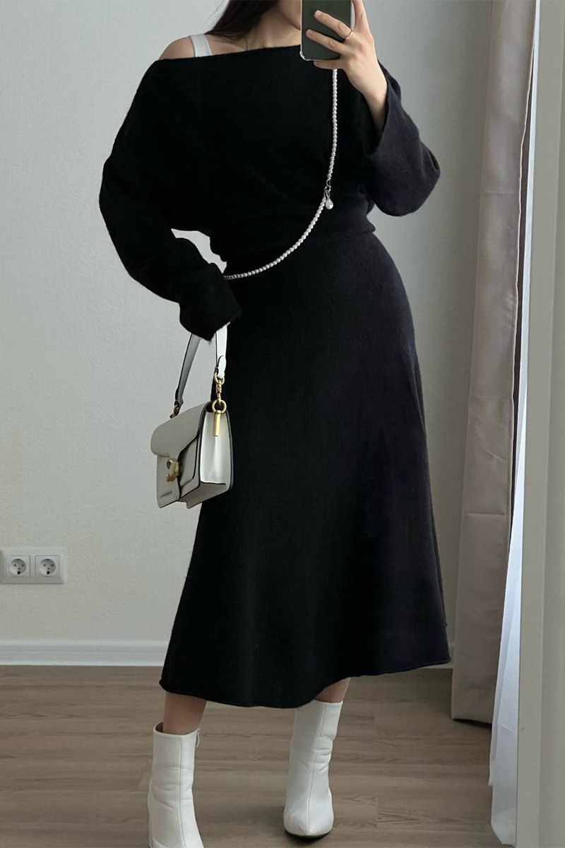 Well Tailored Garment with a Graceful Silhouette