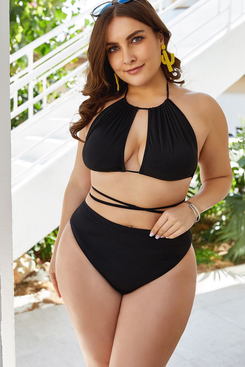 Effortlessly Elegant Bikini with a Timeless Design
