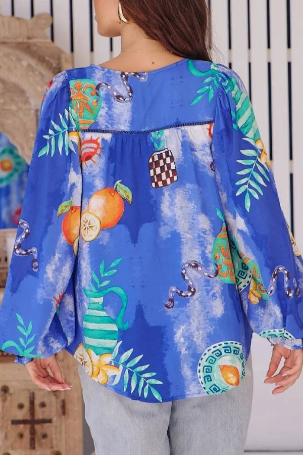 Well Tailored Garment with a Graceful Silhouette