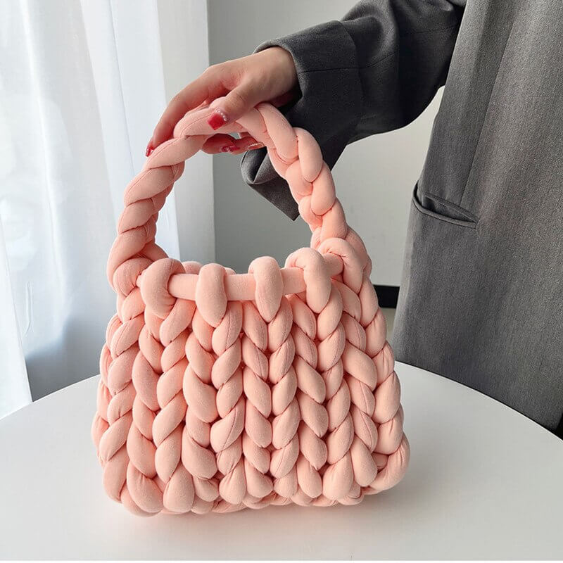 Polished Bag with an Effortless Classic Look