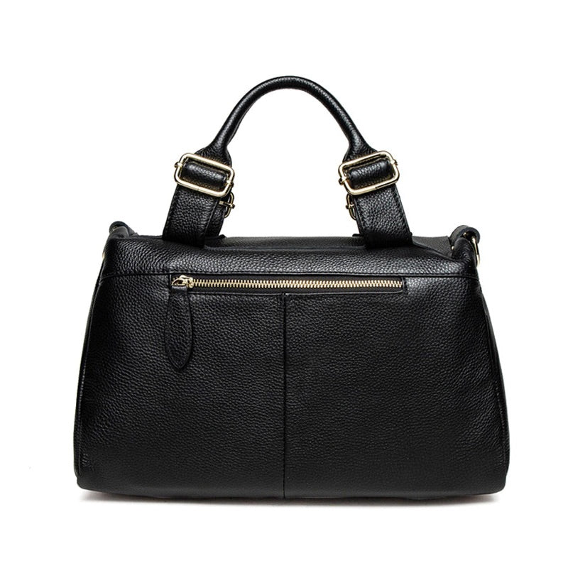 Well Tailored Bag with a Graceful Silhouette