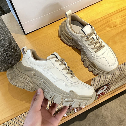 Polished Sneakers with an Effortless Classic Look