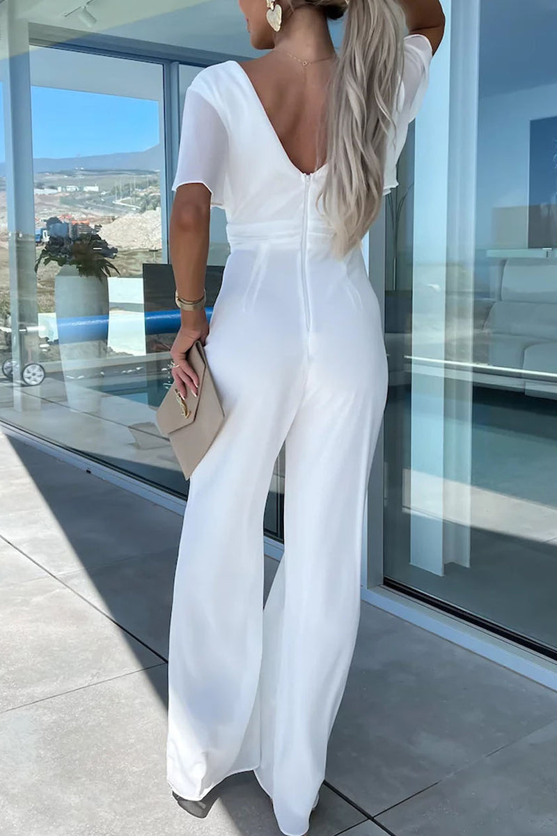 Effortlessly Elegant Garment with a Timeless Design